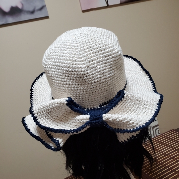 Summer chochet hat - Picture 5 of 6